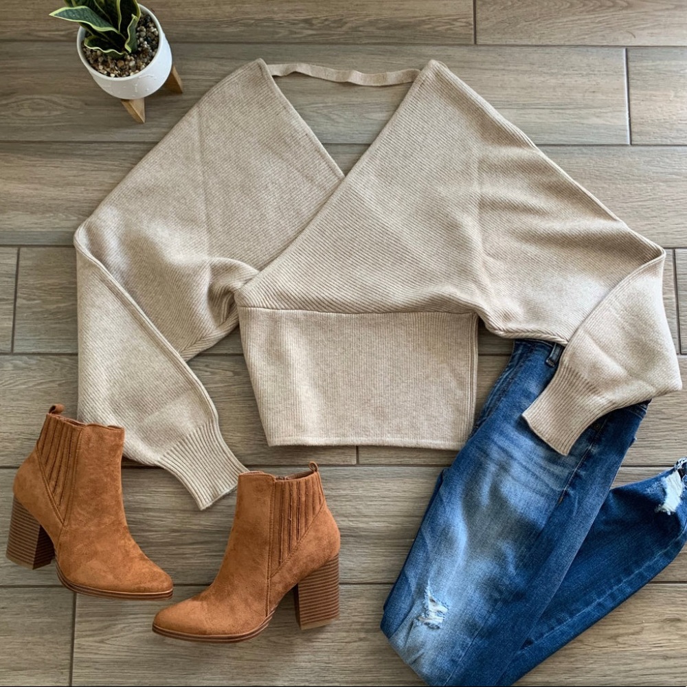 Women’s HYFVE Cream Sweater In Size Small